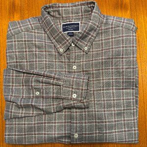 Men's Charles Tyrwhitt XL Slim Fit Non Iron Button Down Collared Dress Shirt EUC